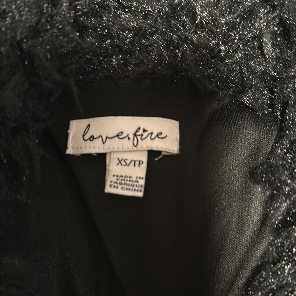 Fuzzy coat - Picture 2 of 3